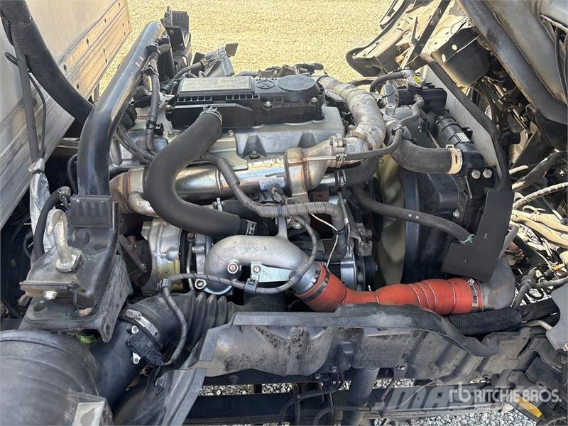 Hino 710 4x2 Refrigerated Truck Kravas automašīnas - refrižeratori