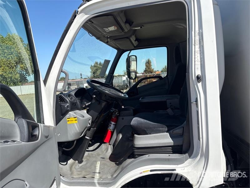 Hino 710 4x2 Refrigerated Truck Kravas automašīnas - refrižeratori