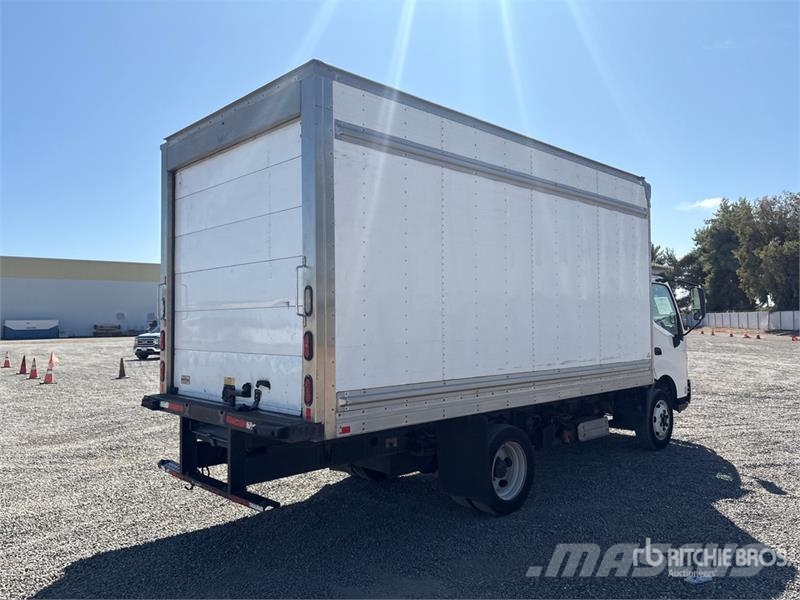 Hino 710 4x2 Refrigerated Truck Kravas automašīnas - refrižeratori