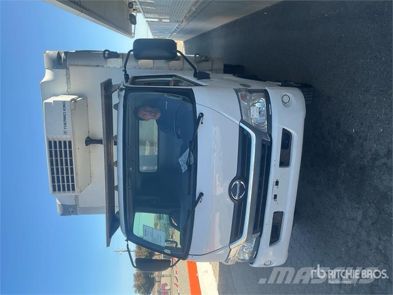 Hino 710 4x2 Refrigerated Truck Kravas automašīnas - refrižeratori