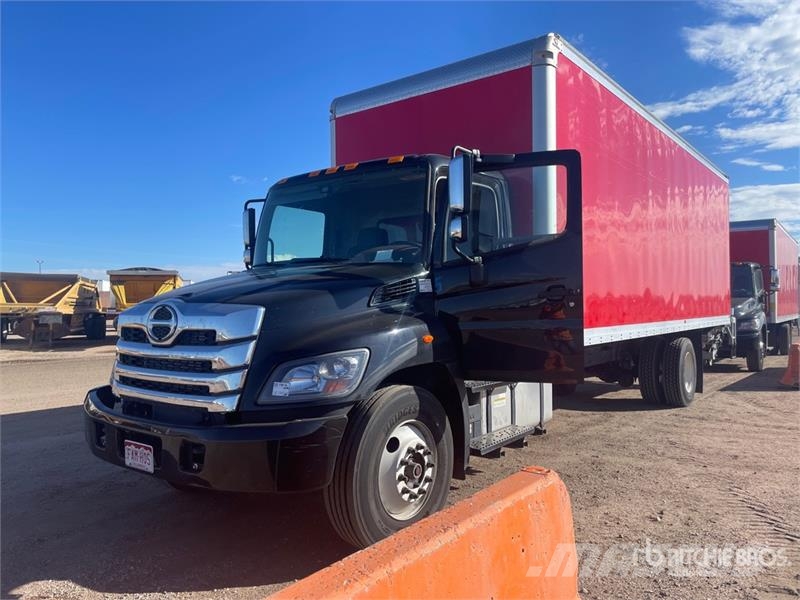 Hino L6 4x2 Van Truck Sanduk kamioni