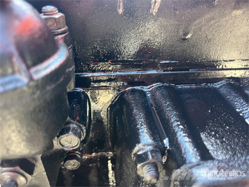 Hinomoto E204 Kompaktné traktory