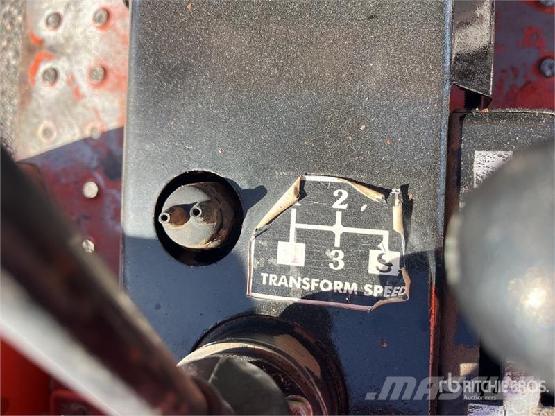 Hinomoto E204 Kompaktné traktory