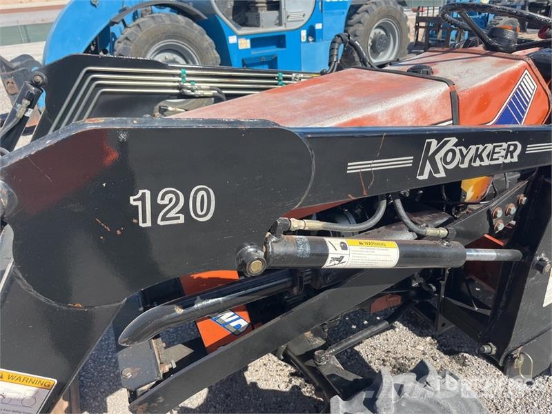 Hinomoto E204 Kompaktné traktory