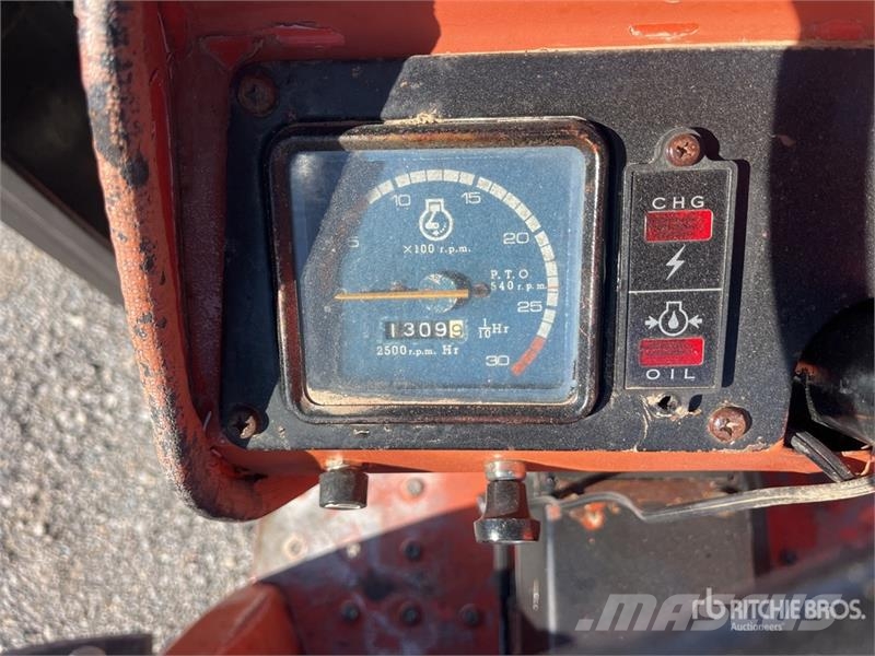 Hinomoto E204 Kompaktné traktory