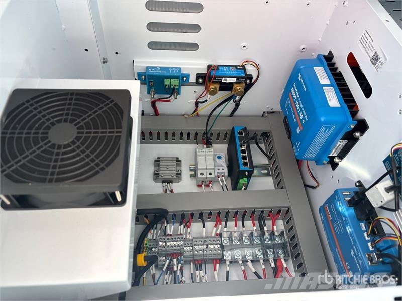 HiSolo Clearview Towers BL2P-G9EHS Solar S/A Secur Építőipar - Egyebek