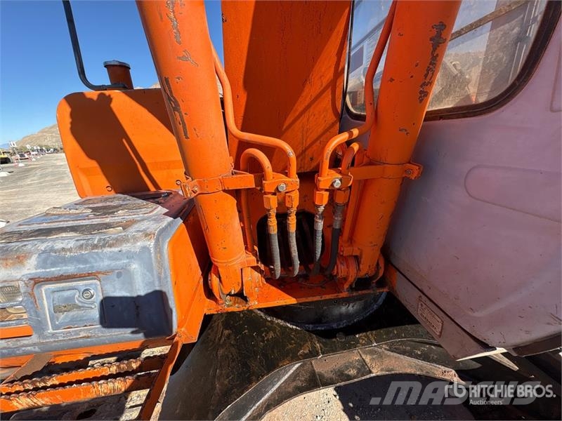 Hitachi EX120-5 Rupsgraafmachines