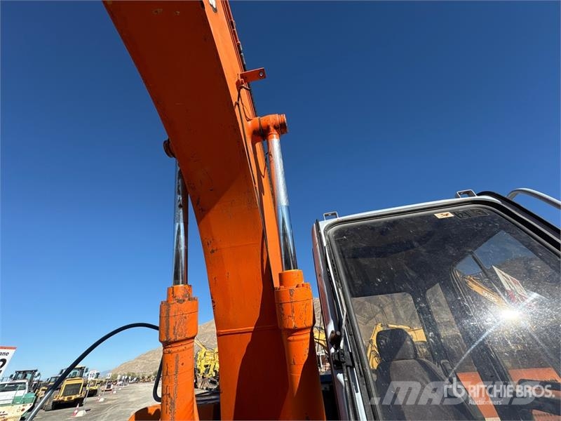 Hitachi EX120-5 Rupsgraafmachines