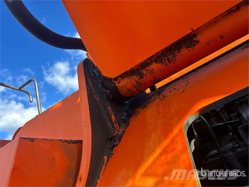 Hitachi EX450LC-5 Crawler excavators