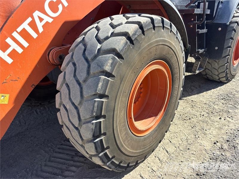 Hitachi ZW180-6 Wheel Loader Pyöräkuormaajat