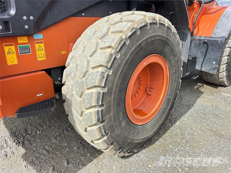 Hitachi ZW180-6 Wheel Loader Pyöräkuormaajat