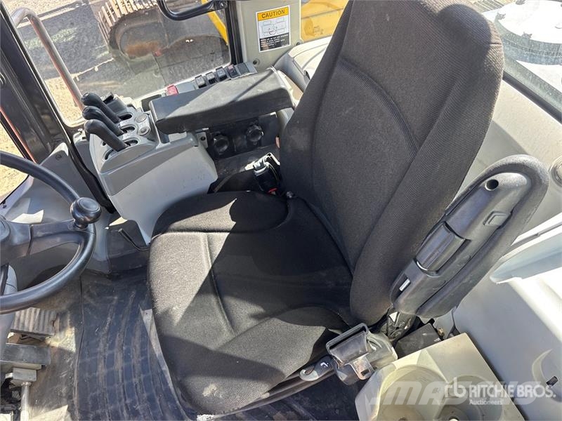 Hitachi ZW250-6 Wheel Loader Gumikerekes homlokrakodók
