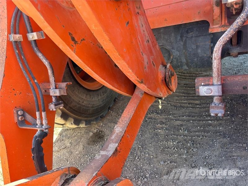 Hitachi ZW250-6 Wheel Loader Gumikerekes homlokrakodók