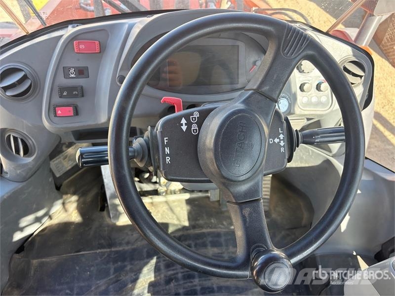 Hitachi ZW250-6 Wheel Loader Gumikerekes homlokrakodók