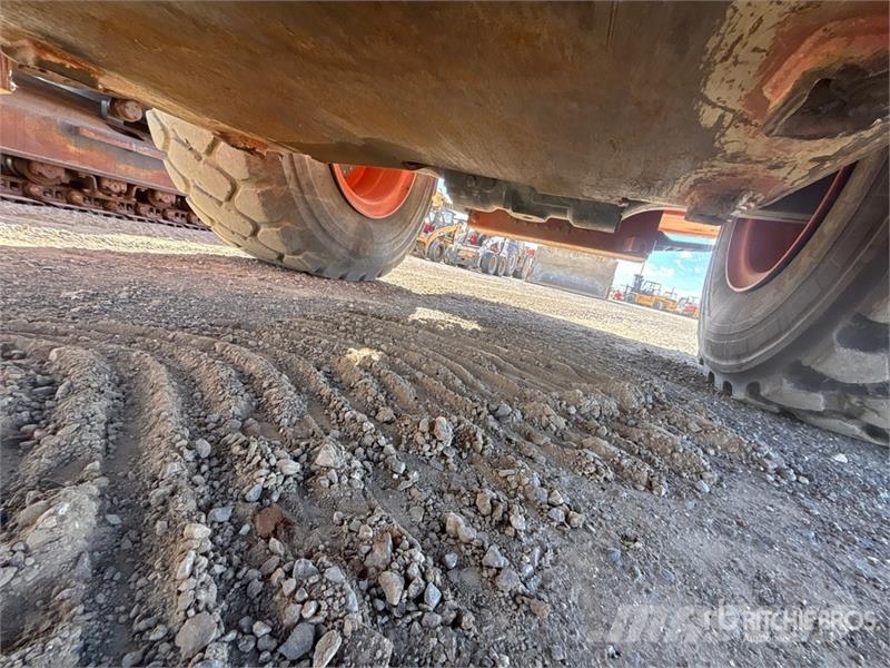 Hitachi ZW250-6 Wheel Loader Gumikerekes homlokrakodók