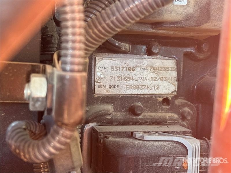 Hitachi ZW250-6 Wheel Loader Gumikerekes homlokrakodók