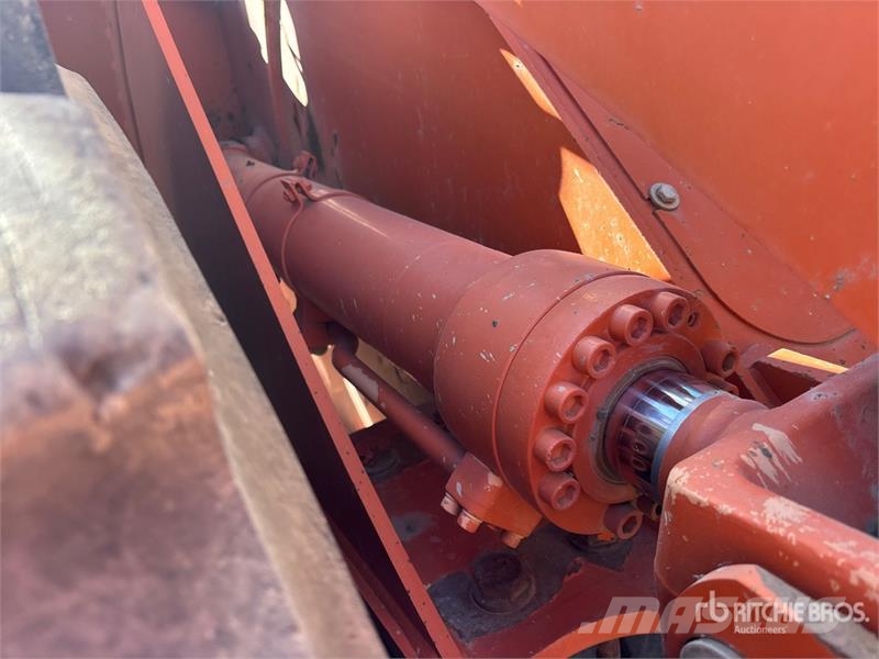Hitachi ZW250-6 Wheel Loader Gumikerekes homlokrakodók