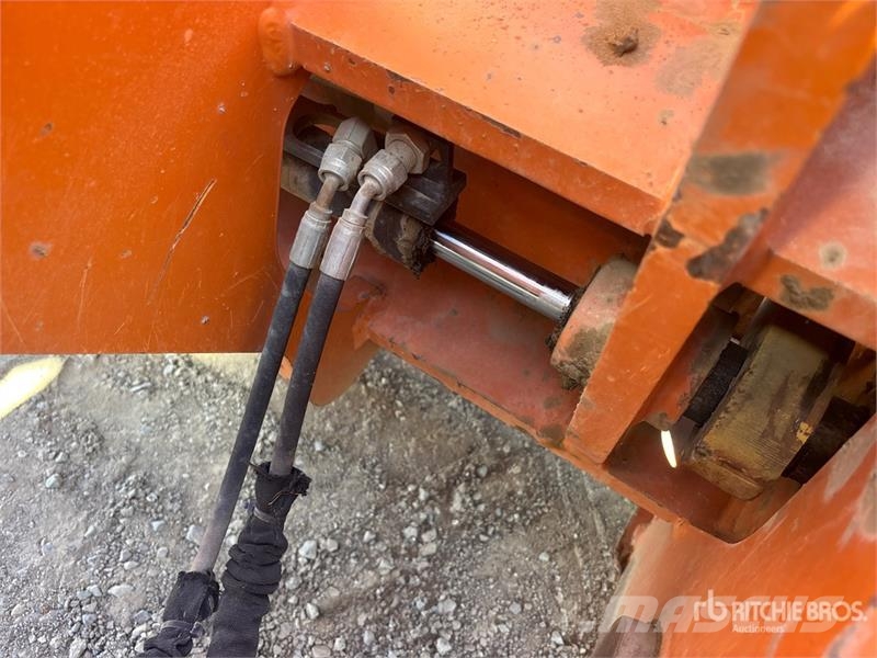 Hitachi ZW250-6 Wheel Loader Gumikerekes homlokrakodók