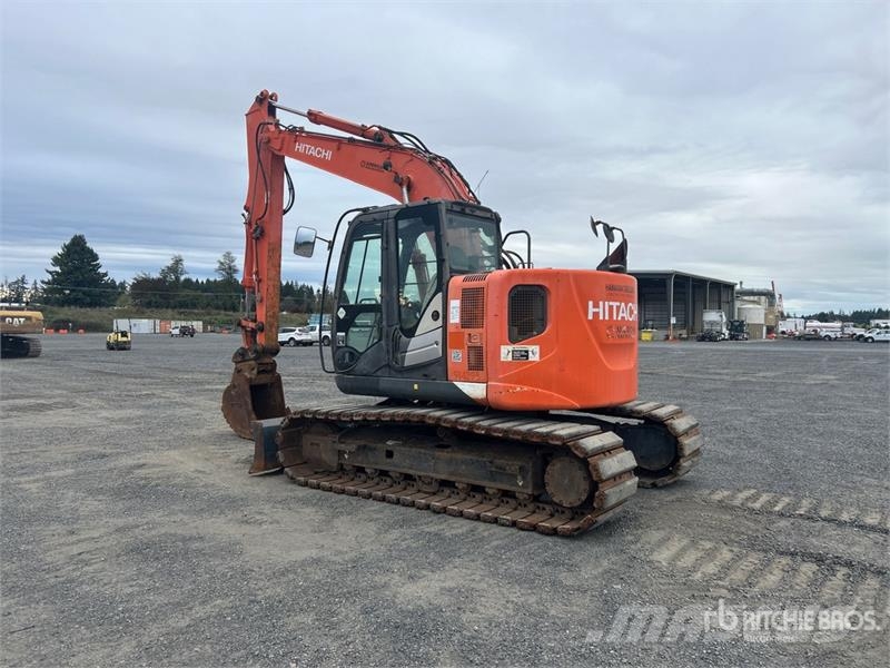 Hitachi ZX135US-5 Tracked Excavator Kāpurķēžu ekskavatori