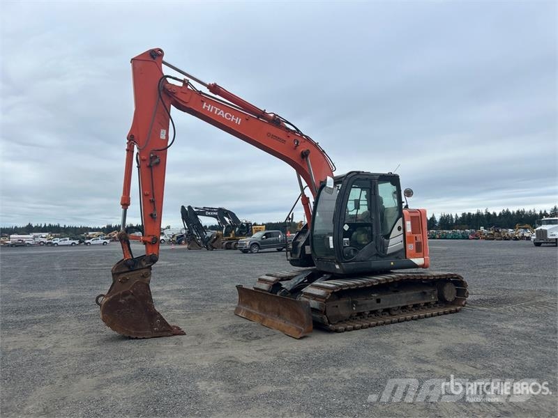 Hitachi ZX135US-5 Tracked Excavator Kāpurķēžu ekskavatori