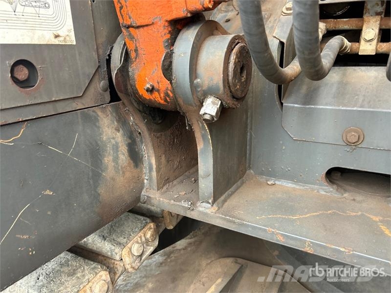 Hitachi ZX135US-5 Tracked Excavator Kāpurķēžu ekskavatori