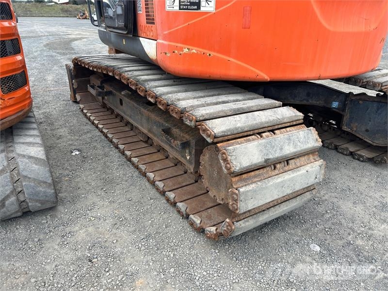 Hitachi ZX135US-5 Tracked Excavator Kāpurķēžu ekskavatori