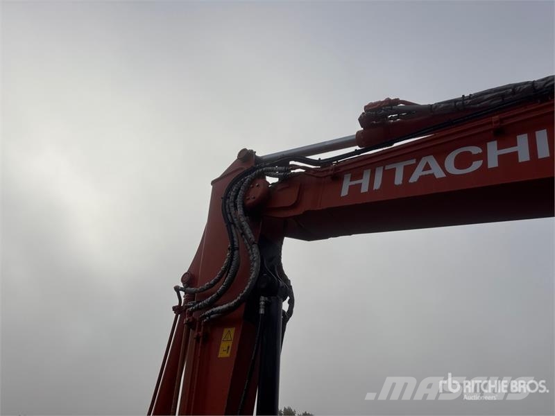Hitachi ZX135US-6 Vikšriniai ekskavatoriai