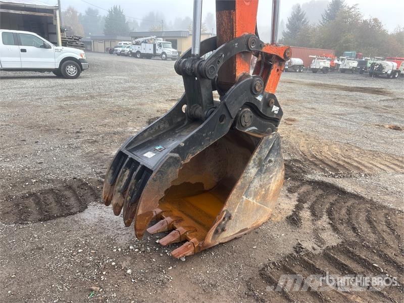 Hitachi ZX135US-6 Vikšriniai ekskavatoriai