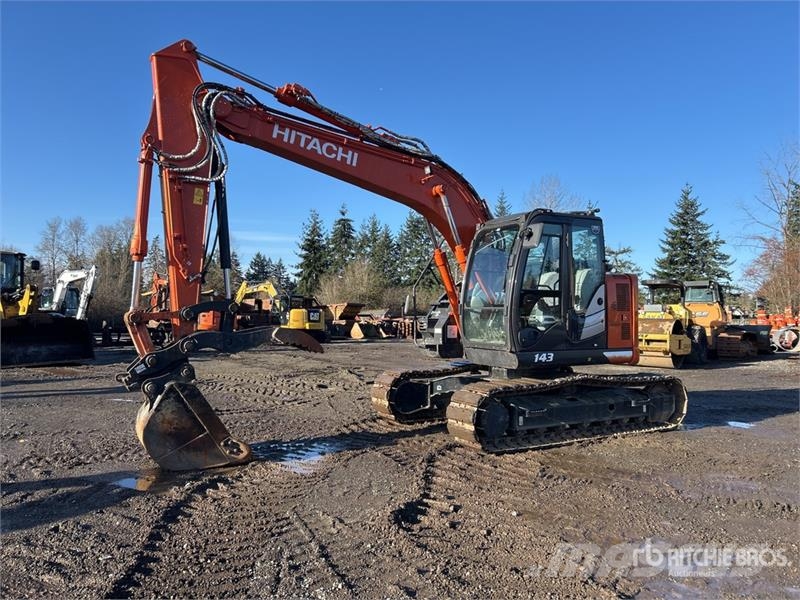 Hitachi ZX135US-6 Gravemaskiner på larvebånd