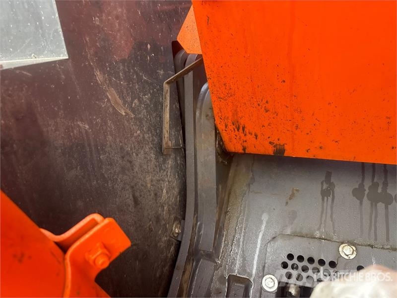 Hitachi ZX135US-6 Vikšriniai ekskavatoriai