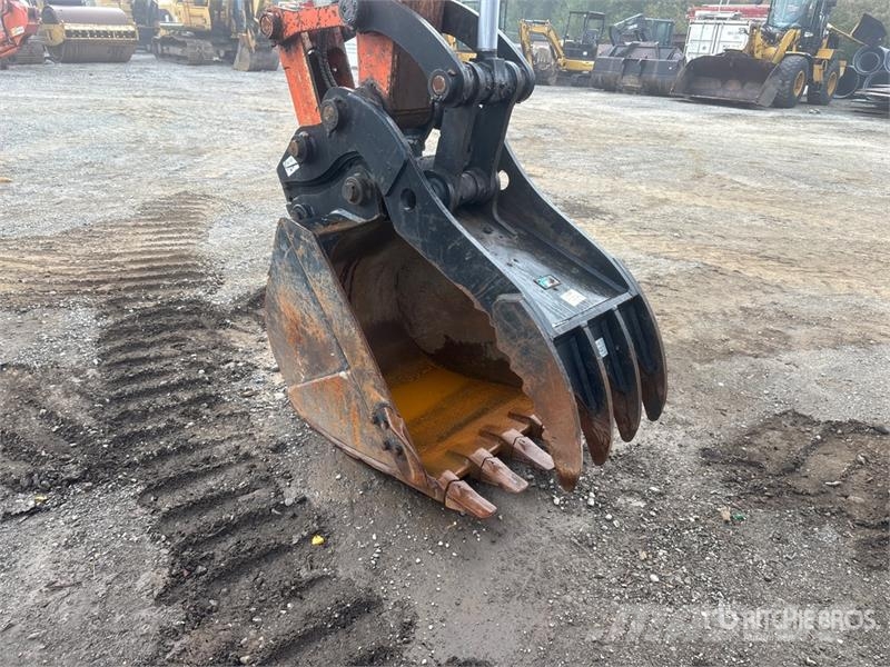 Hitachi ZX135US-6 Vikšriniai ekskavatoriai