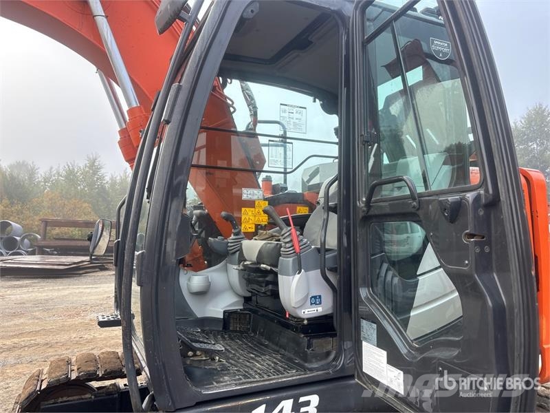 Hitachi ZX135US-6 Vikšriniai ekskavatoriai