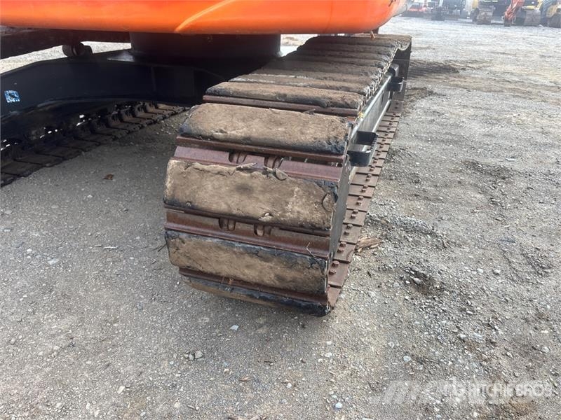 Hitachi ZX135US-6 Vikšriniai ekskavatoriai
