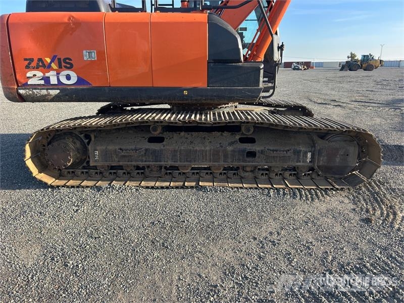 Hitachi ZX210LC-6N Tracked Excavator Kāpurķēžu ekskavatori