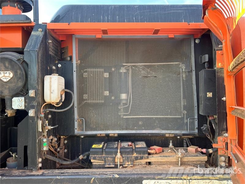 Hitachi ZX210LC-6N Tracked Excavator Kāpurķēžu ekskavatori