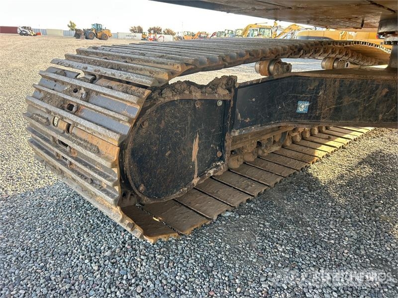 Hitachi ZX210LC-6N Tracked Excavator Kāpurķēžu ekskavatori