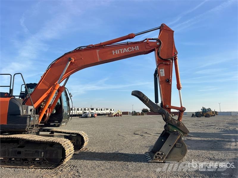 Hitachi ZX210LC-6N Tracked Excavator Kāpurķēžu ekskavatori