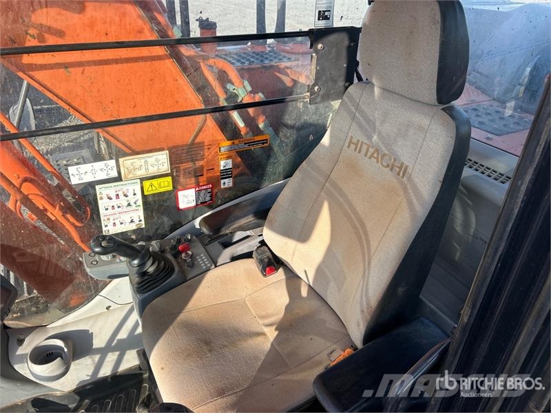 Hitachi ZX210LC-6N Tracked Excavator Kāpurķēžu ekskavatori