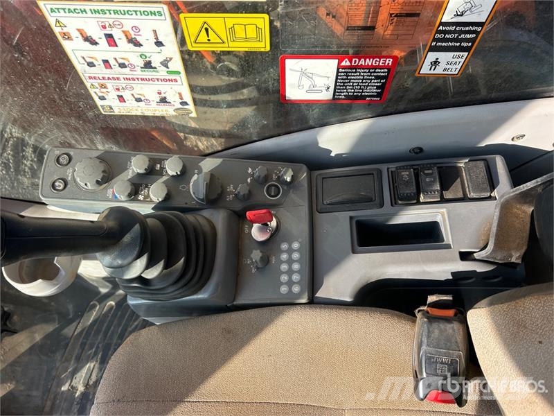Hitachi ZX210LC-6N Tracked Excavator Kāpurķēžu ekskavatori