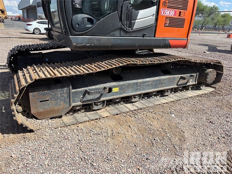 Hitachi ZX225USLC-6 Εκσκαφείς με ερπύστριες
