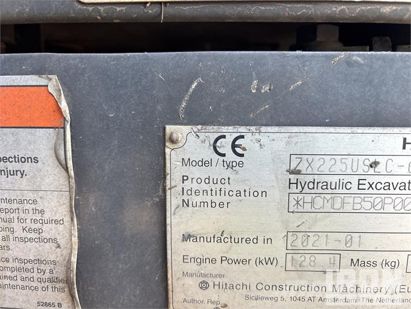 Hitachi ZX225USLC-6 Εκσκαφείς με ερπύστριες
