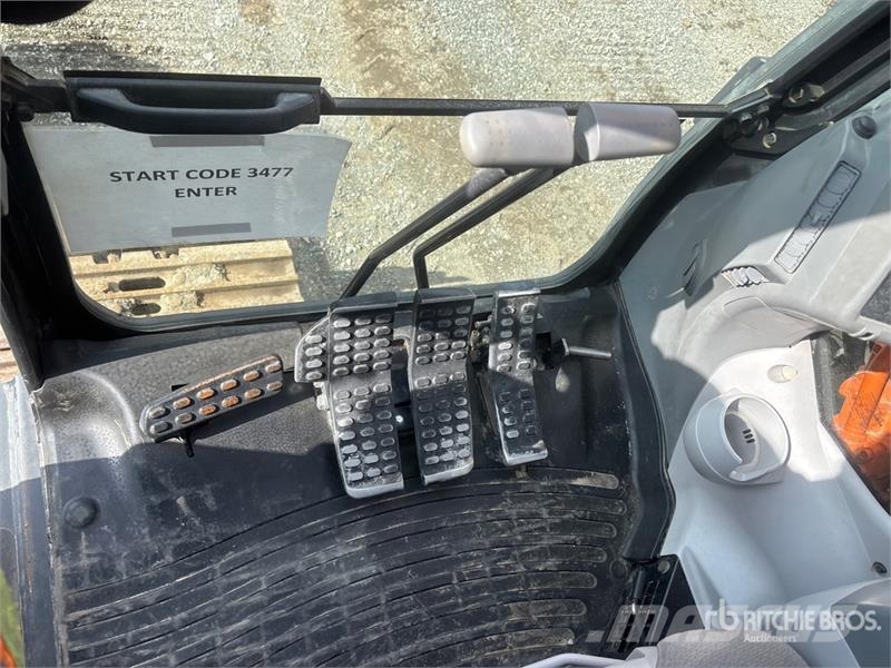 Hitachi ZX225USLC-6 Vikšriniai ekskavatoriai