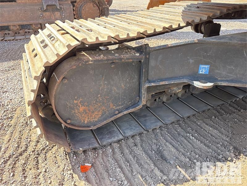 Hitachi ZX225USLC-6 Εκσκαφείς με ερπύστριες