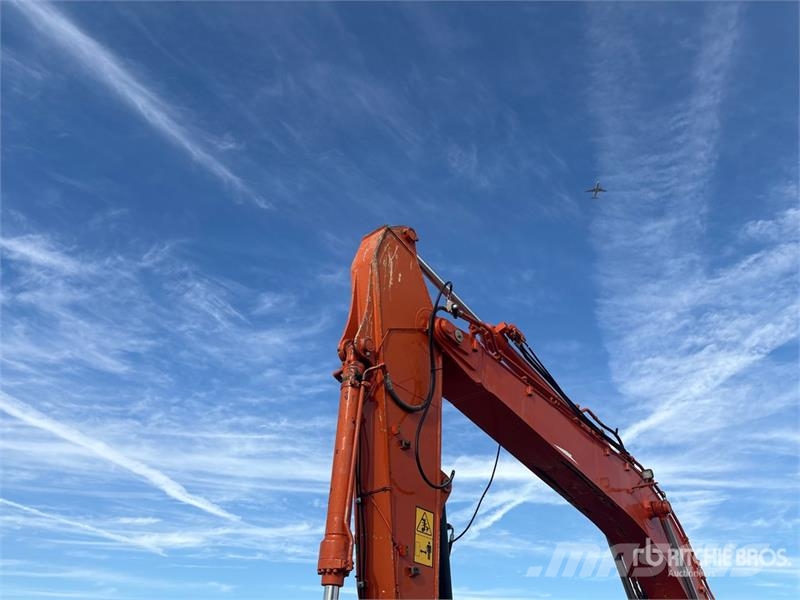 Hitachi ZX225USLC-6 Telakaivukoneet