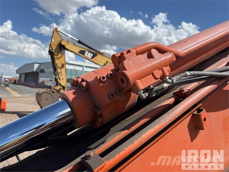 Hitachi ZX225USLC-6 Εκσκαφείς με ερπύστριες