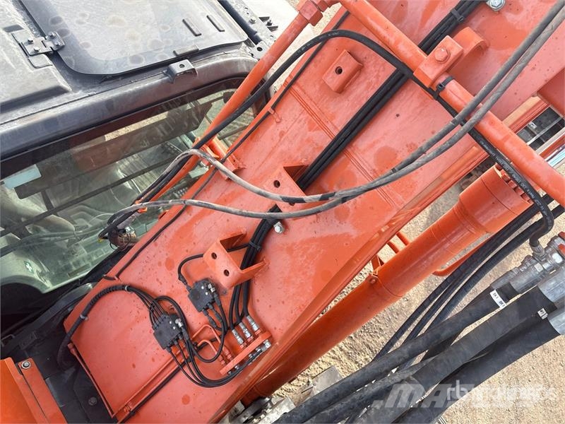 Hitachi ZX225USLC-6 Telakaivukoneet