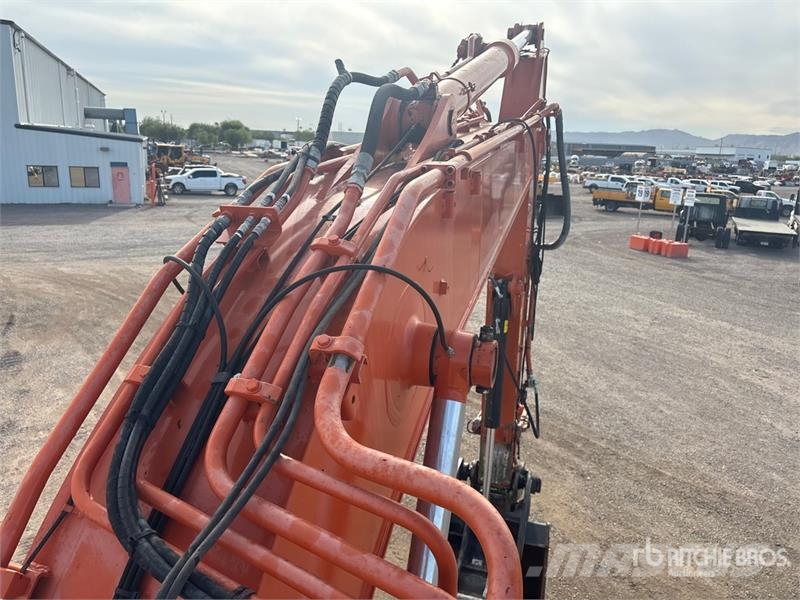 Hitachi ZX225USLC-6 Telakaivukoneet