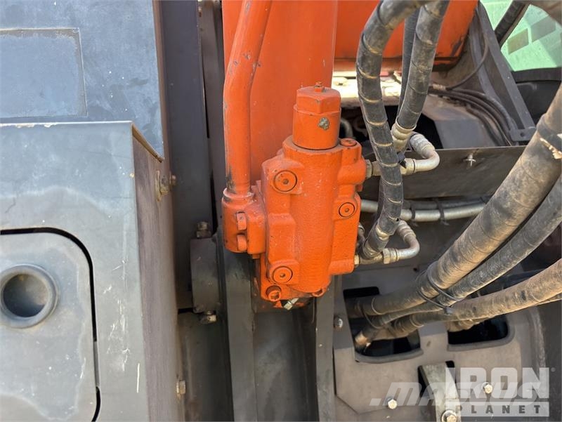 Hitachi ZX225USLC-6 Εκσκαφείς με ερπύστριες