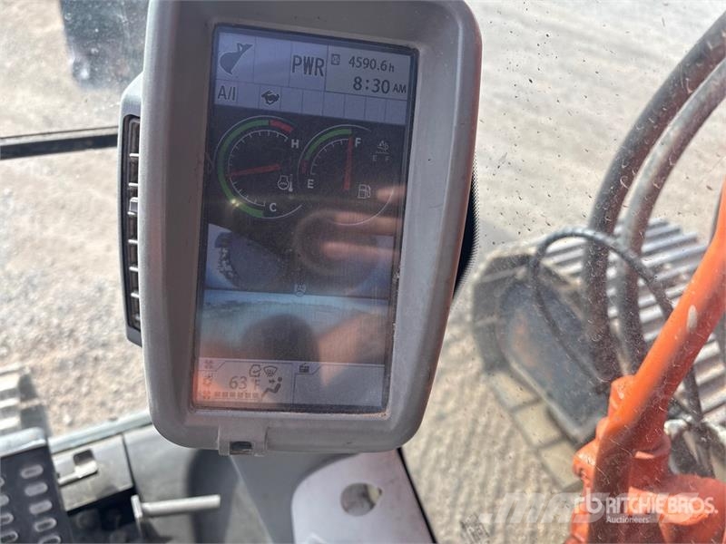 Hitachi ZX225USLC-6 Telakaivukoneet