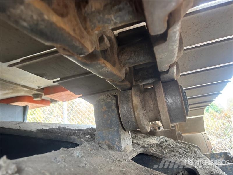 Hitachi ZX225USLC-6 Vikšriniai ekskavatoriai